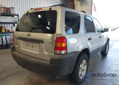 2006 Ford Escape Xlt/Xlt Sport из США, поврежденный, VIN 1FMCU93126KC12711